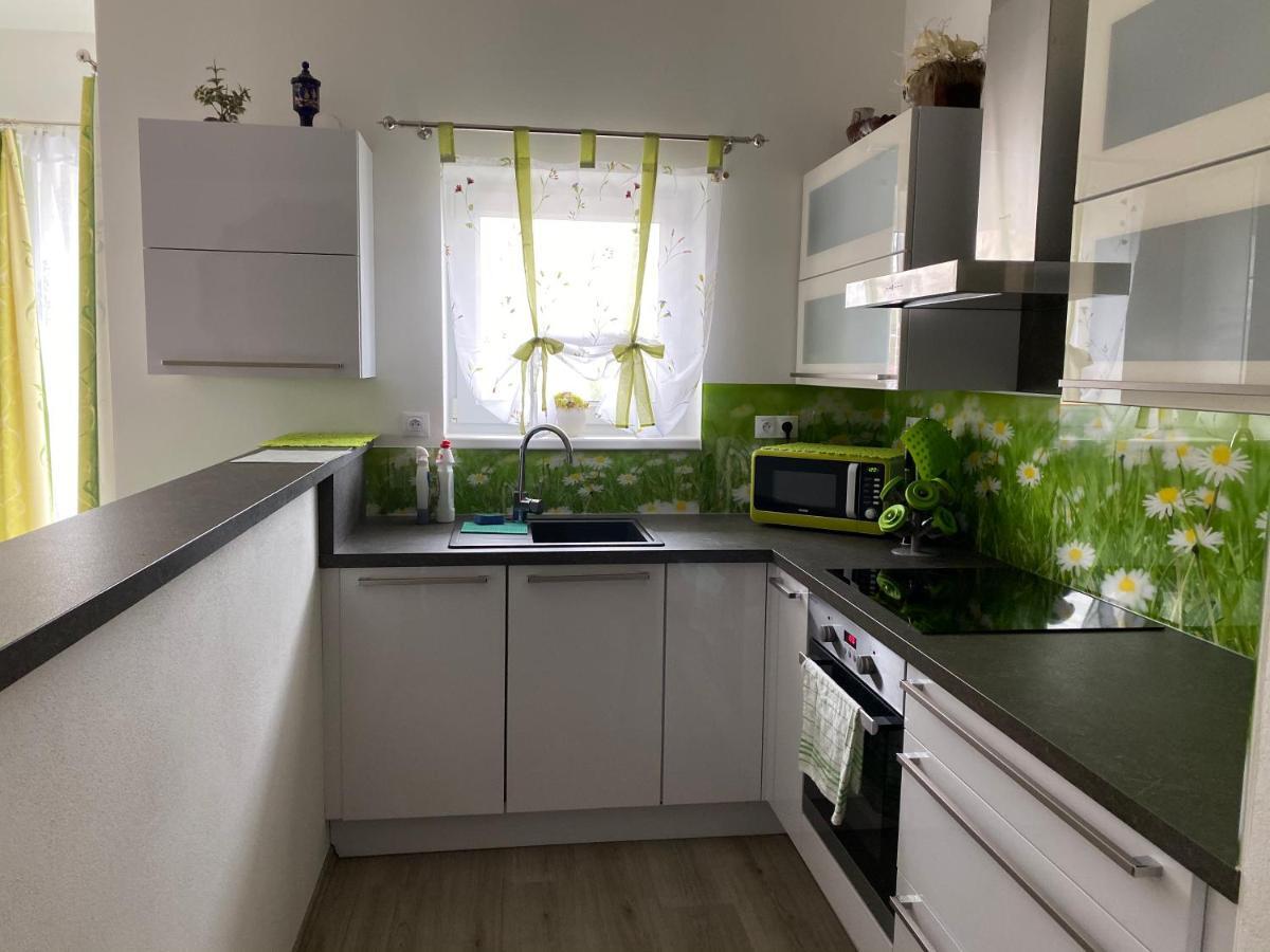 Apartman Na Lukach - Kopretina Тршебонь Екстер'єр фото